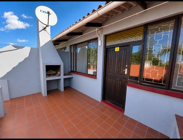 1 BEDROOM PROPERTY TO RENT IN LAWRENCE ROCKS